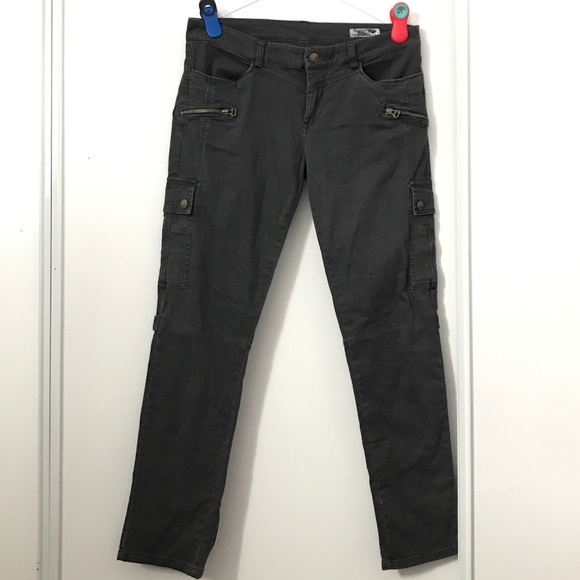 Blank NYC Denim - Blank NYC Gray Jeans with Zipper and Pockets